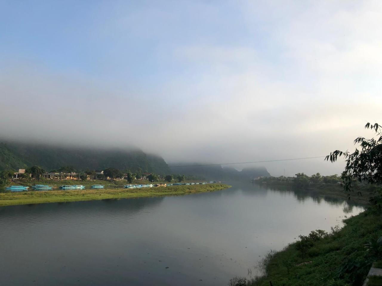 Commander Lodge Phong Nha Eksteriør bilde