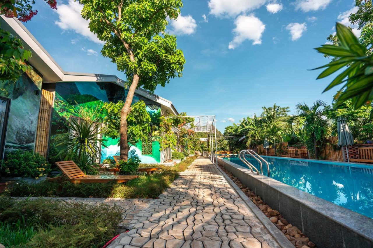 Commander Lodge Phong Nha Eksteriør bilde