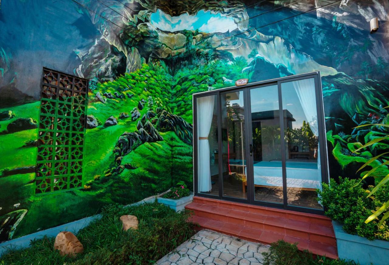 Commander Lodge Phong Nha Eksteriør bilde